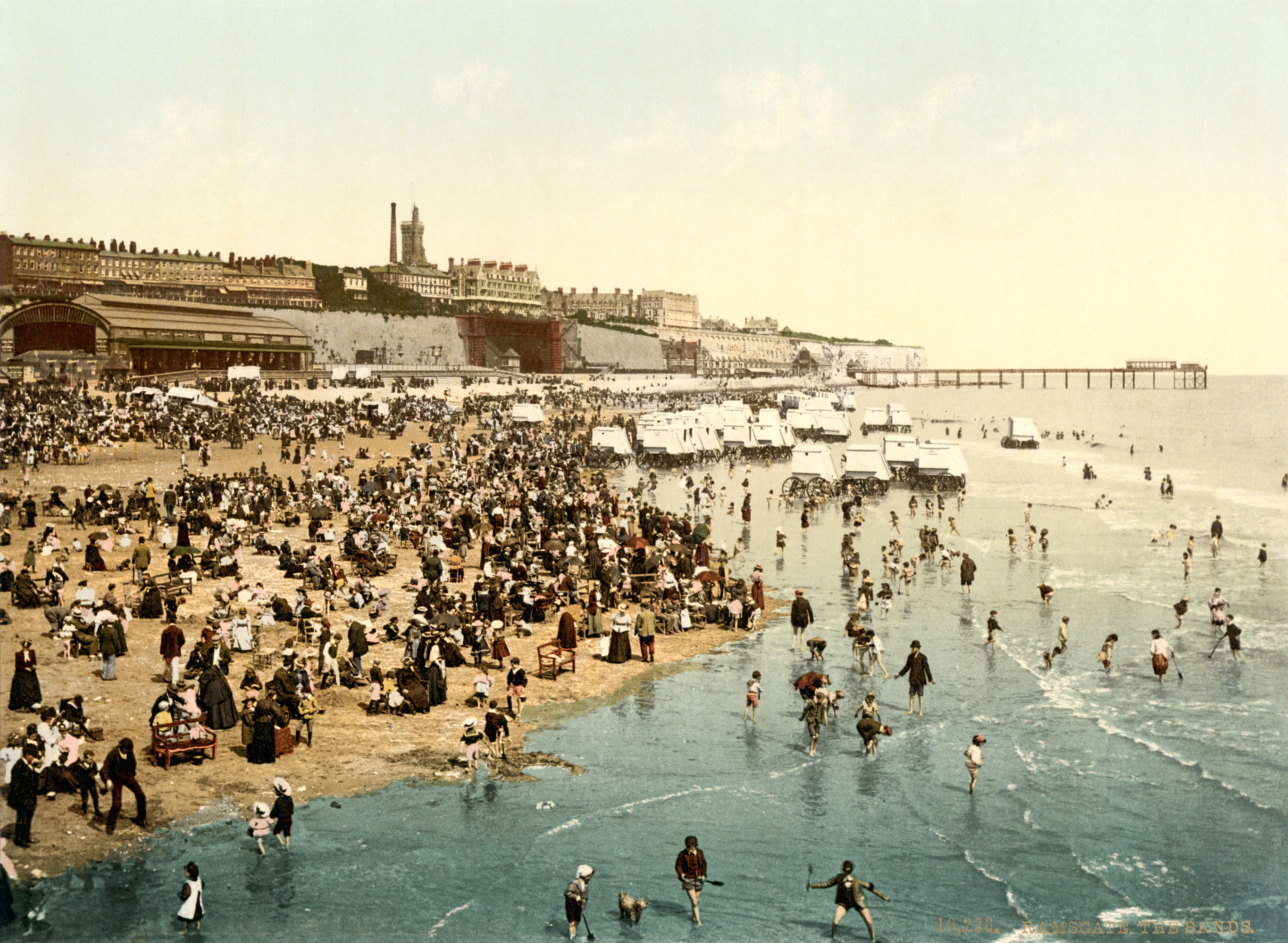 UK-1707-RHRC-RH_EP_The-Sands-Ramsgate-1899_©-commons.wikimedia.org-C